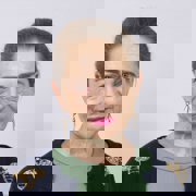 Corinne Evans min min