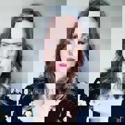 Jen Trzeciak headshot